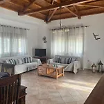 Vila Ouranos In Pefkias