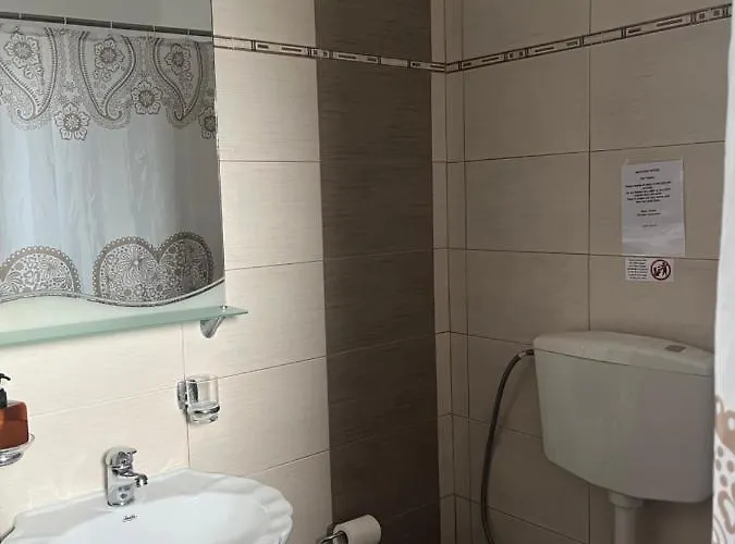 Ouranos In Pefkias * Città di Skopelos