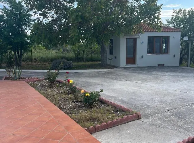 Ouranos In Pefkias * Σκόπελος